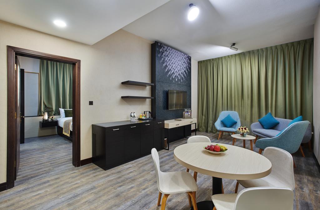 Отель Time Express Al Khan 3*